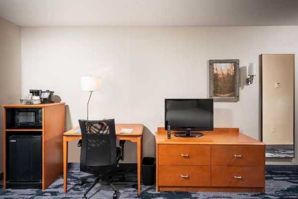 Fairfield Inn & Suites by Marriott New Bedford image 14